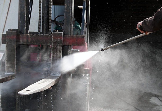 Best Roof Power Washing Services  in Neillsville, WI